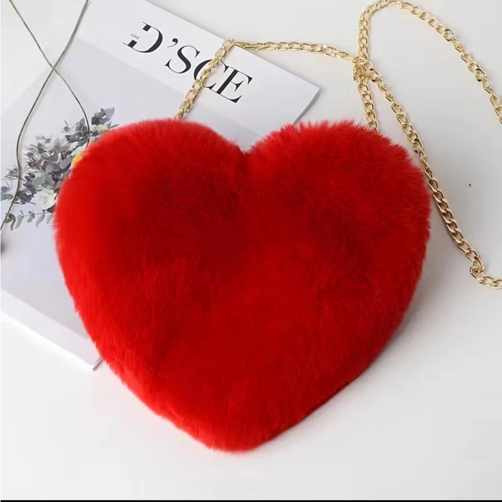 Heart Shaped Fluffy Shoulder Bag, Fashion Chain Crossbody Bag, Cute Zipper purse